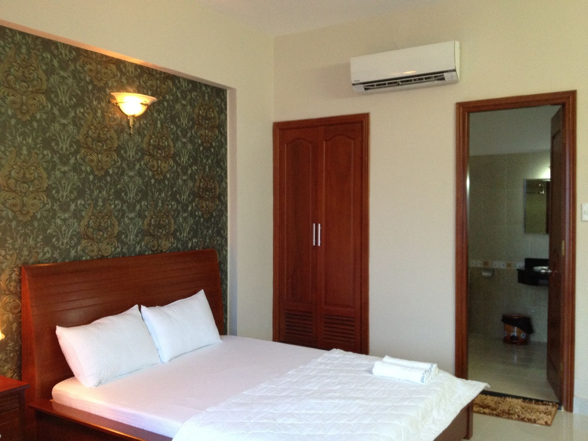 ควีน การ์เดน โฮเต็ล Hotel หวุงเต่า ภายนอก รูปภาพ